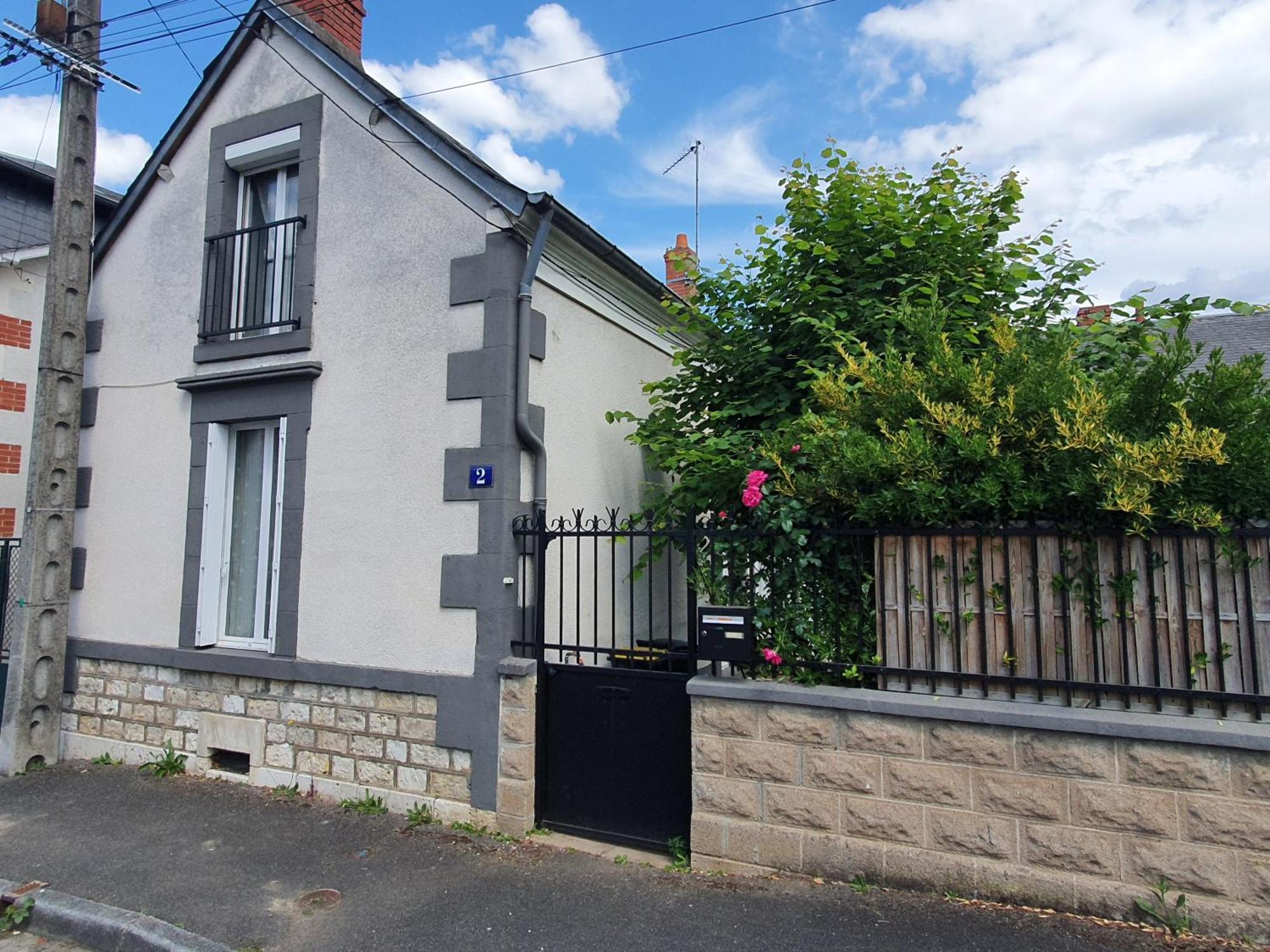 Maison De Ville Avec Jardin A 2 Pas Des Marais Et Quelques Mns Du Centre-Ville Bourges Bagian luar foto